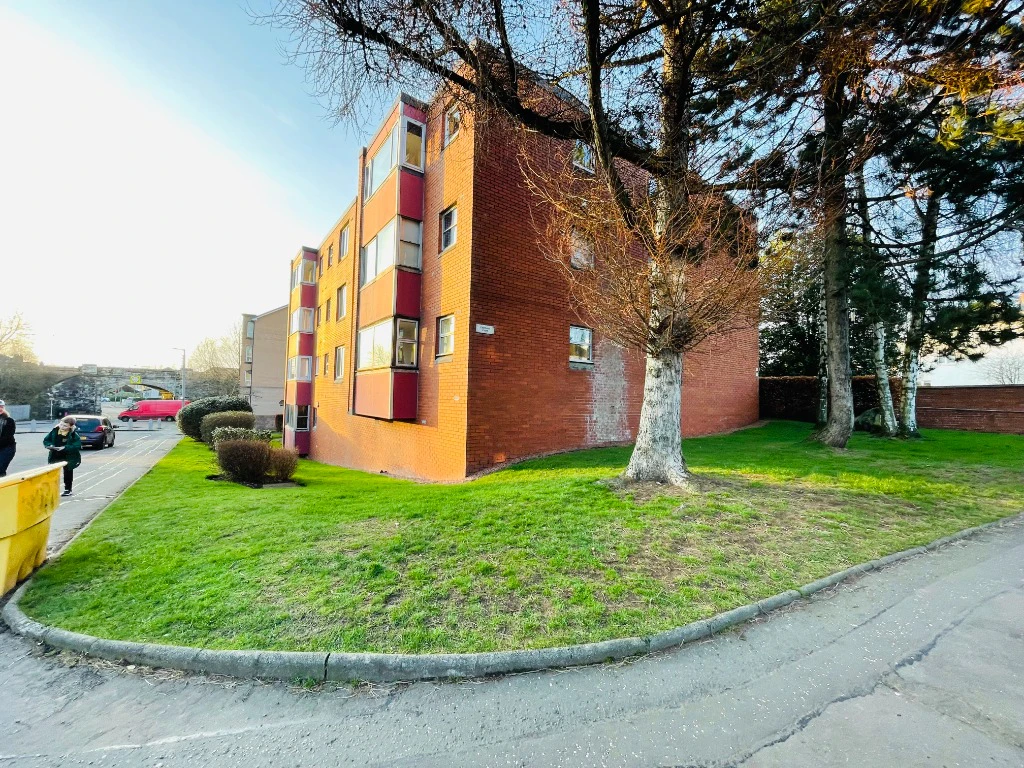 3 bedrooms flat in Glasgow