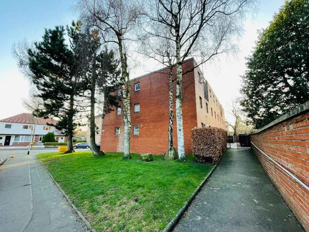 3 bedrooms flat in Glasgow