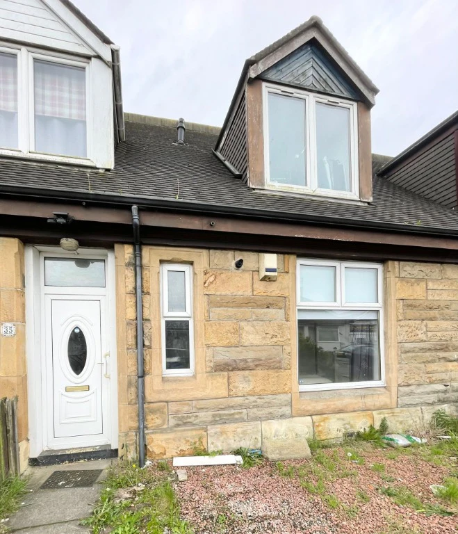 2 bedrooms flat in North Ayrshire