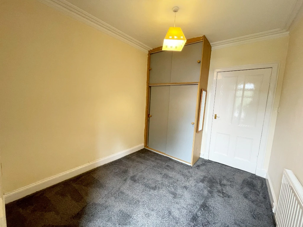 2 bedrooms flat in North Ayrshire