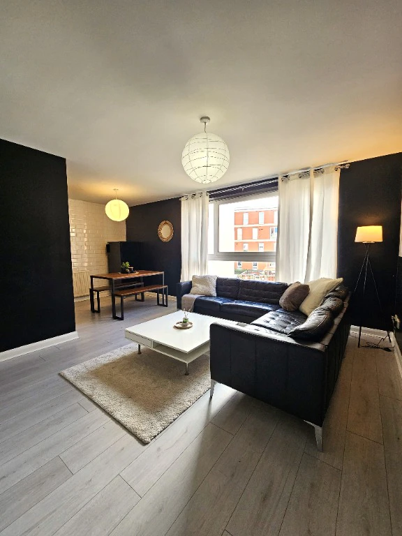 2 bedrooms flat in Glasgow