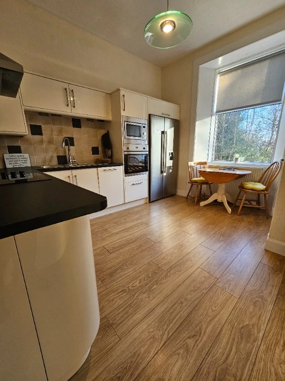 1 bedroom flat in Renfrewshire