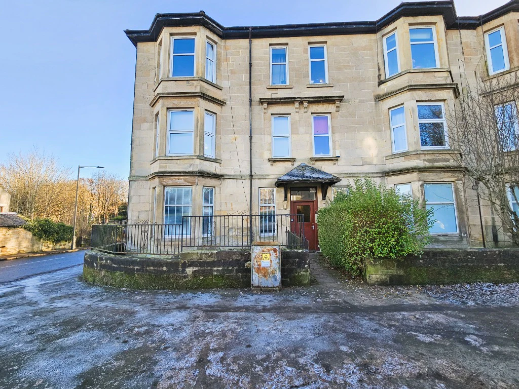 1 bedroom flat in Renfrewshire