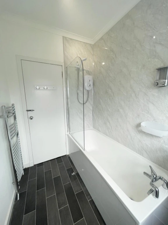 1 bedroom flat in Renfrewshire