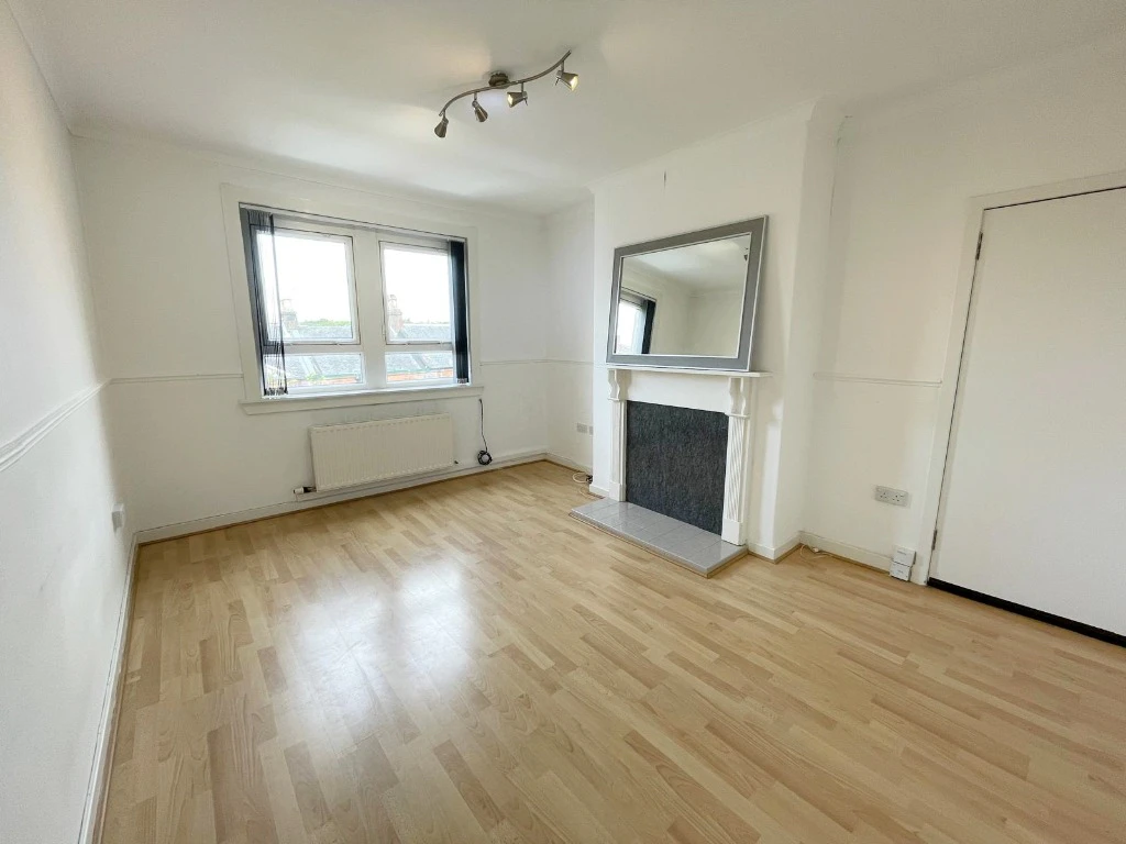 1 bedroom flat in Renfrewshire