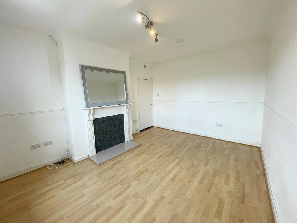 1 bedroom flat in Renfrewshire