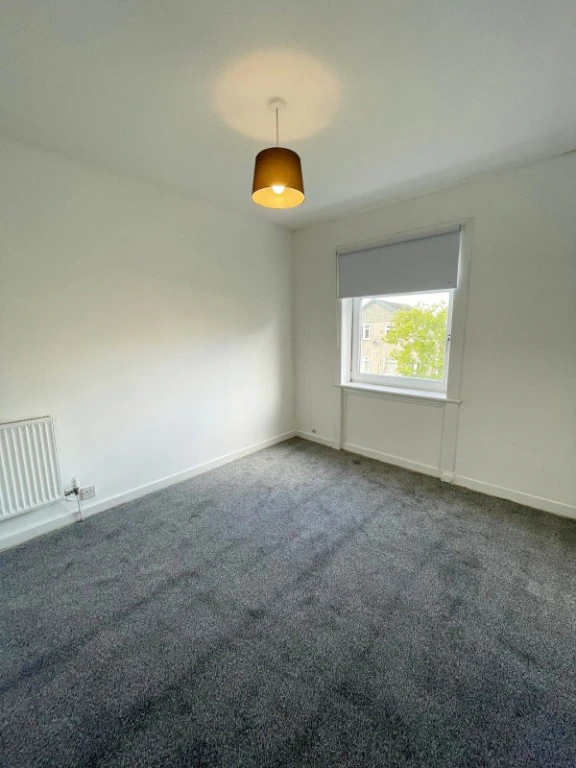 2 bedrooms cottage in Glasgow