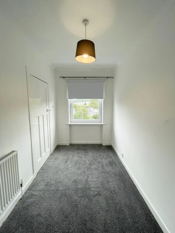 2 bedrooms cottage in Glasgow