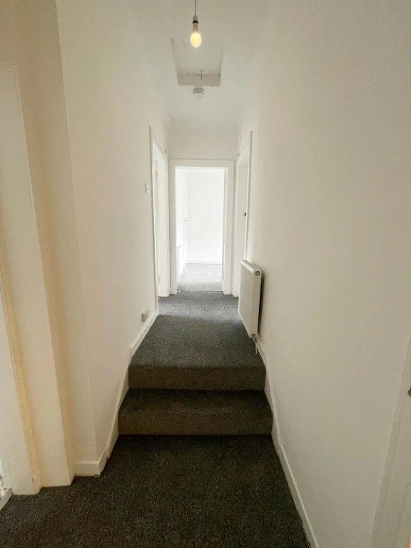 2 bedrooms cottage in Glasgow