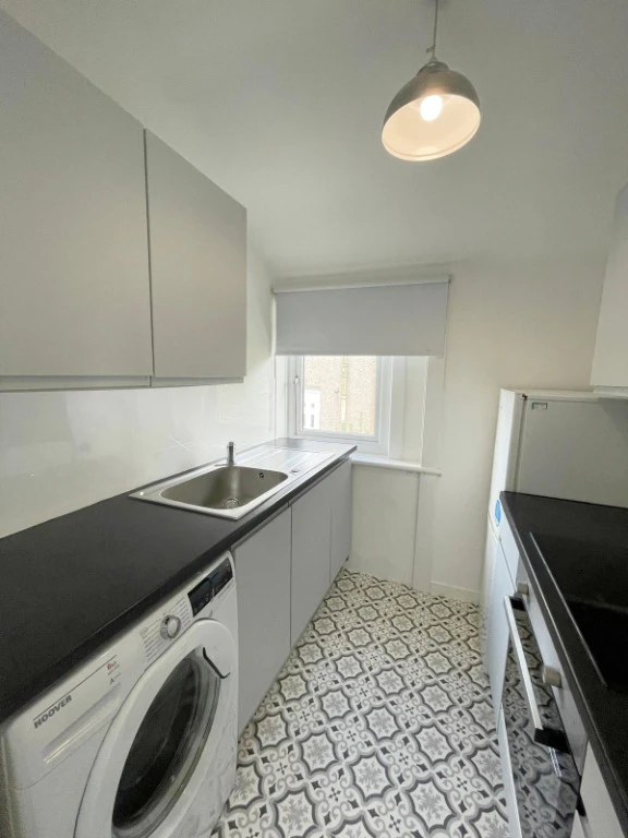 2 bedrooms cottage in Glasgow