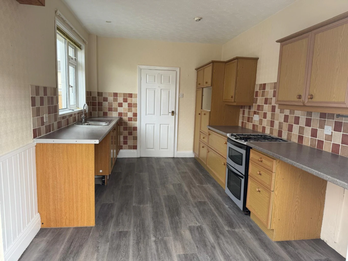 3 Bed Semi-detached House, Chestwood Avenue - Photo 7