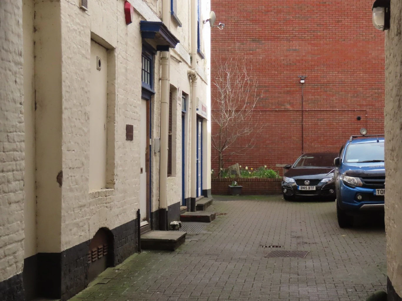 Commercial Premises, Boutport Street - Photo 3