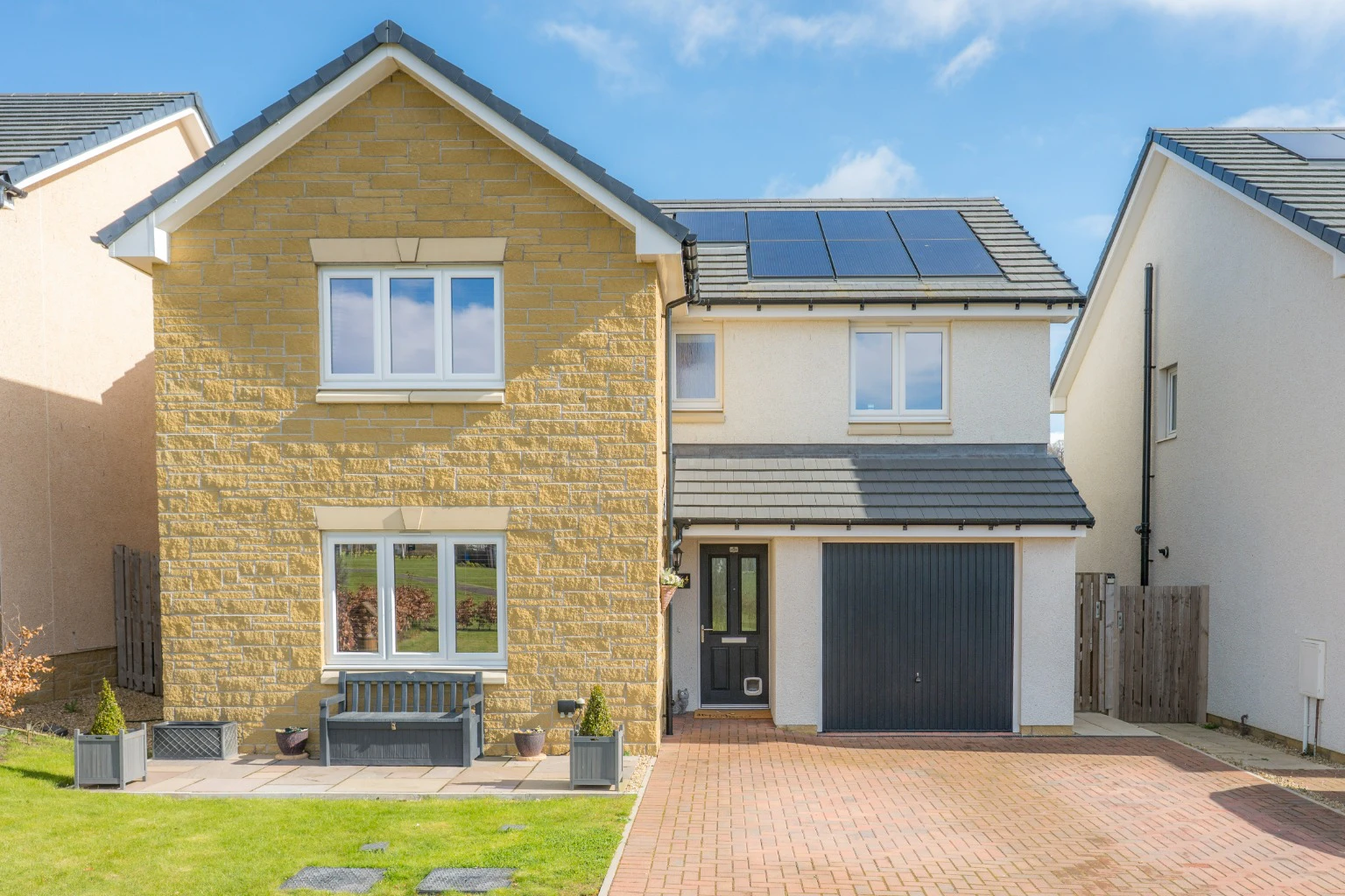 Curlew Way, Inverkeithing, KY11